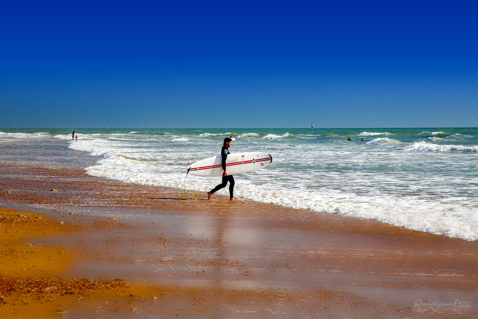 Le surf sur la plage des sables d'Olonne